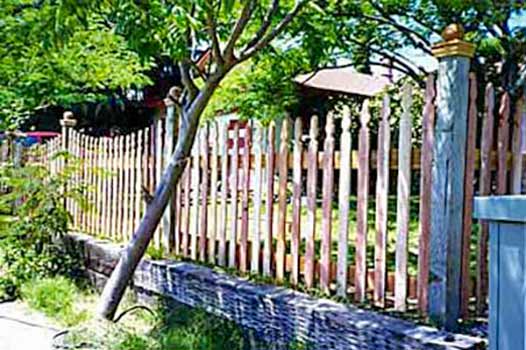 DiFranco Gate & Fence Company - Custom Built Picket Fences - Formed Scalloped Recessed Picket Fence with Post Caps - Sebastopol, CA